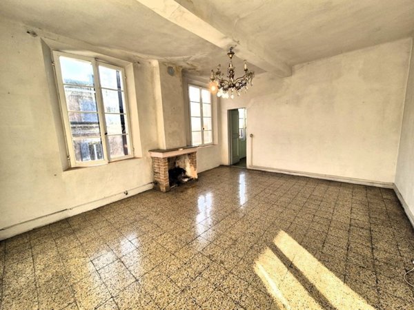 appartamento in vendita a Modena in zona Centro Storico