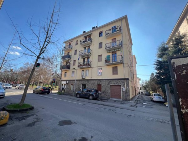 appartamento in vendita a Modena in zona Centro Storico