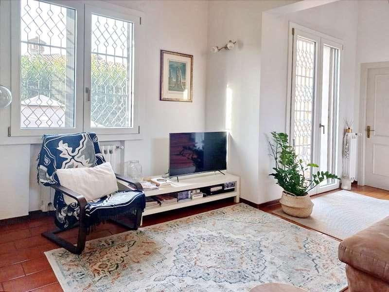 casa indipendente in vendita a Modena in zona San Damaso