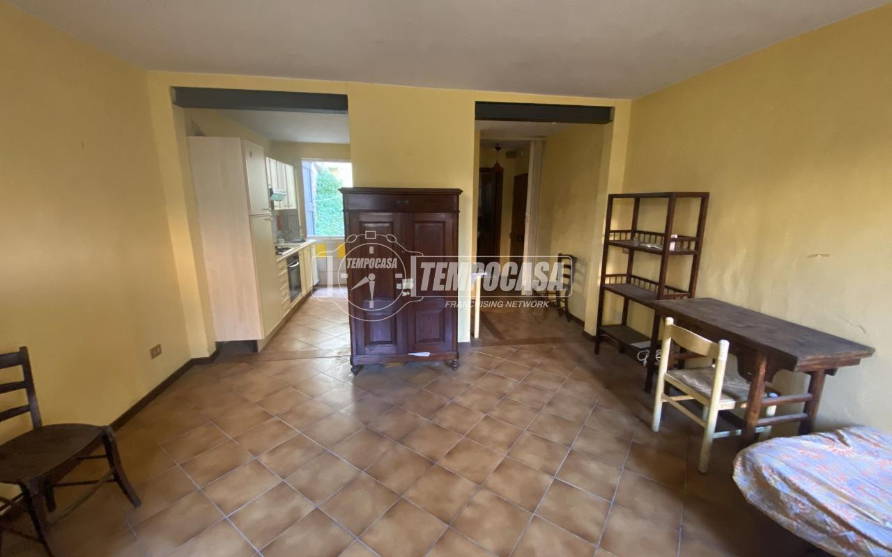 appartamento in vendita a Modena in zona Centro Storico