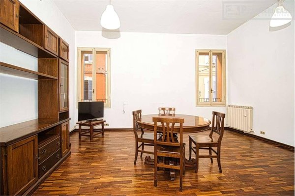 appartamento in vendita a Modena in zona Centro Storico