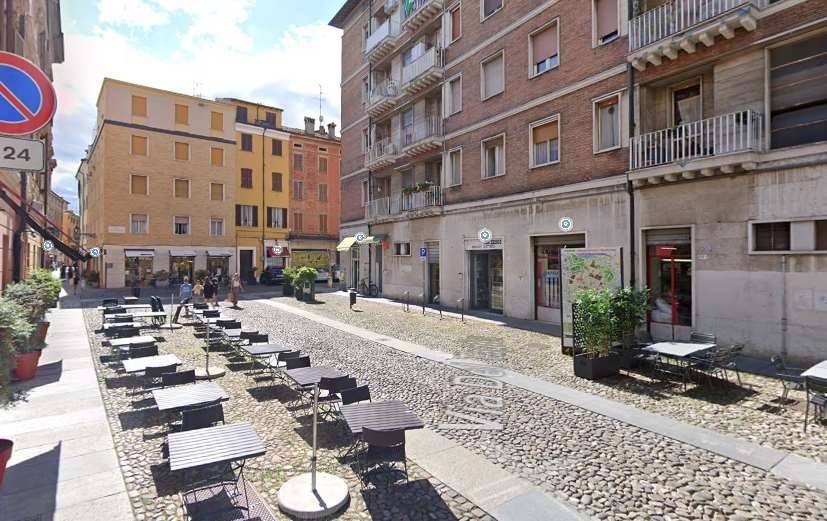 appartamento in vendita a Modena in zona Centro Storico