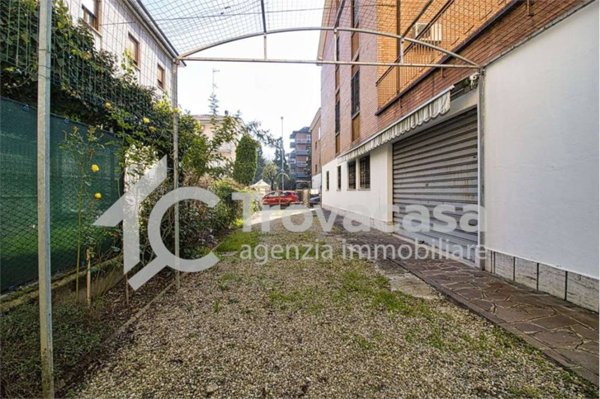 casa indipendente in vendita a Modena in zona Centro Storico