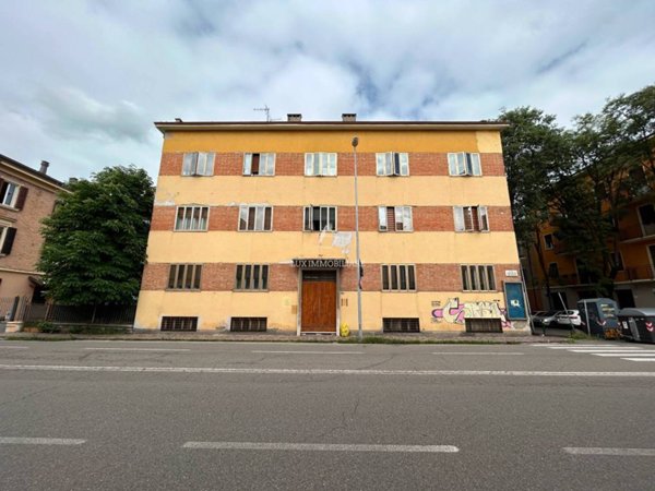 intera palazzina in vendita a Modena