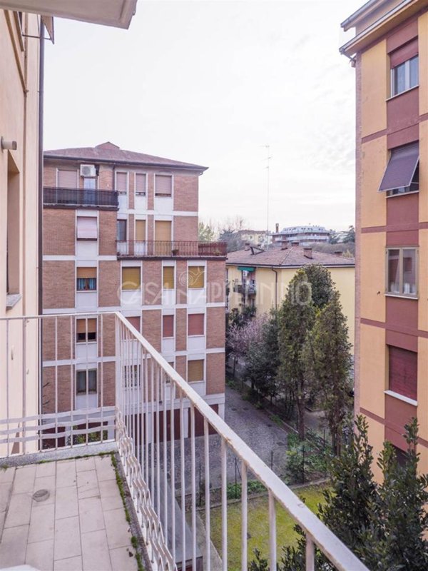 appartamento in vendita a Modena in zona Centro Storico