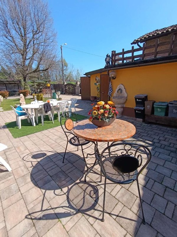 casa indipendente in vendita a Modena in zona San Damaso