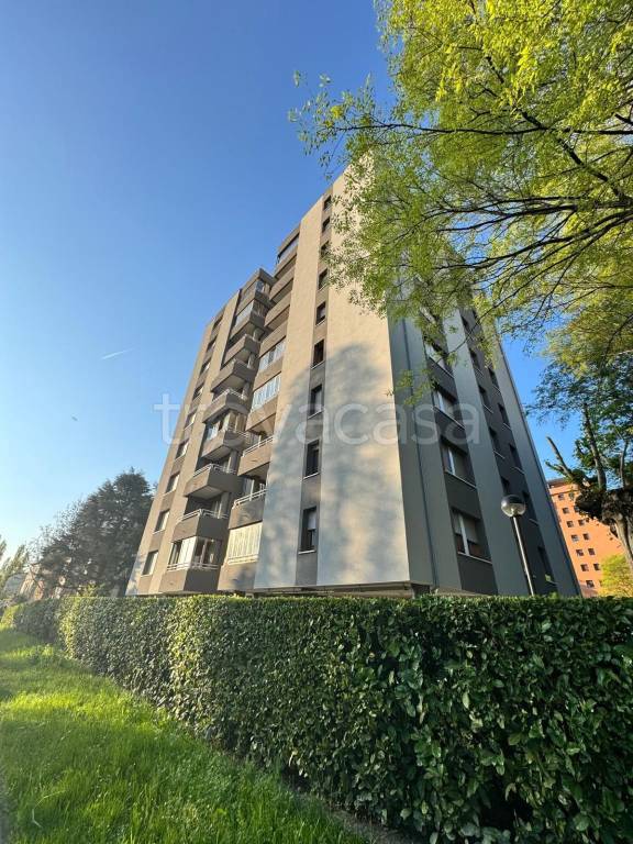 appartamento in vendita a Modena in zona San Lazzaro / Modena Est