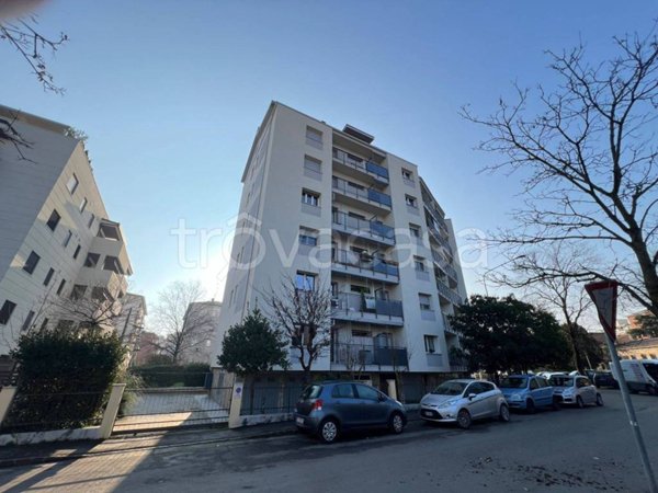 appartamento in vendita a Modena in zona San Faustino