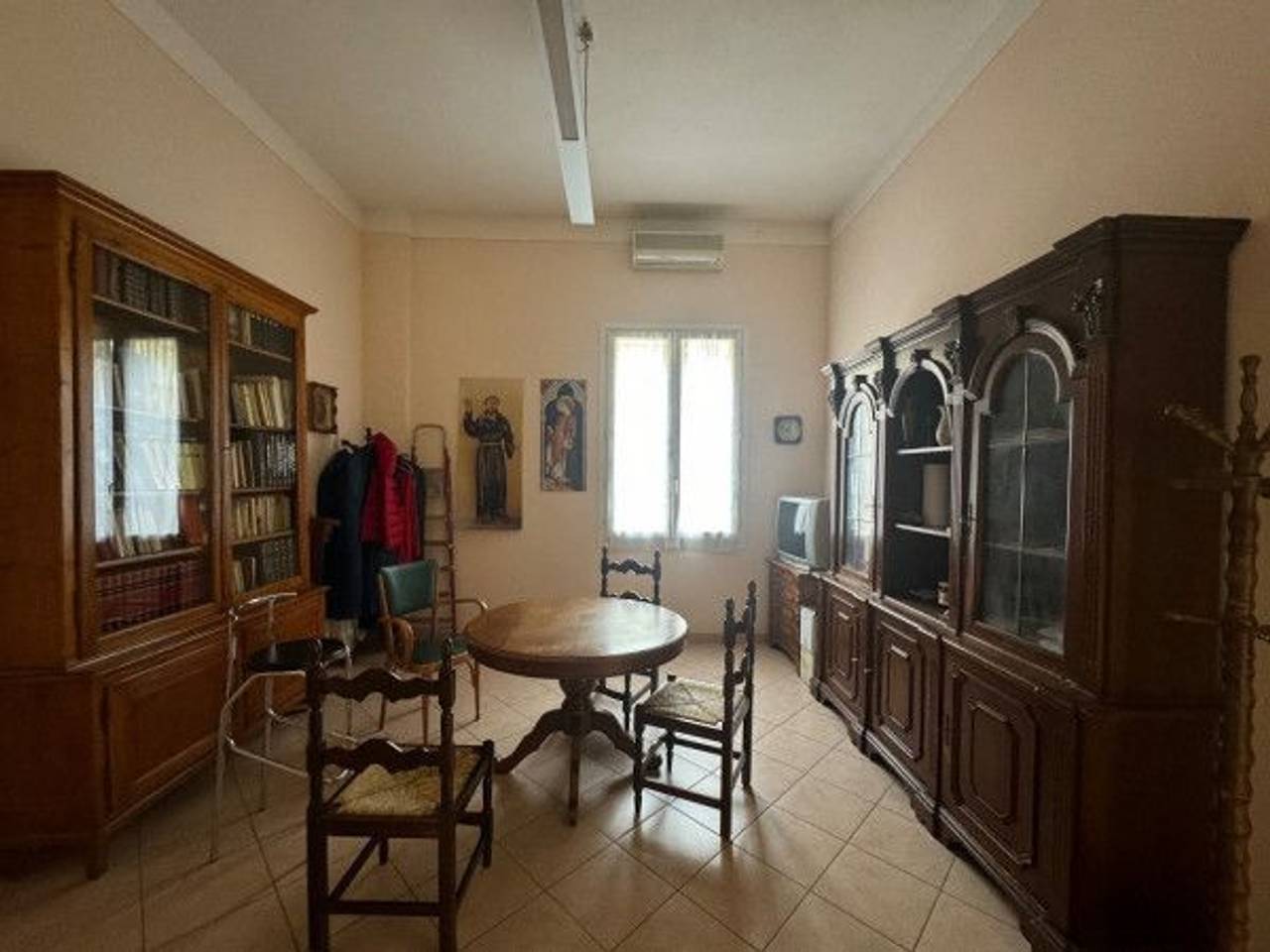 appartamento in vendita a Modena in zona Centro Storico