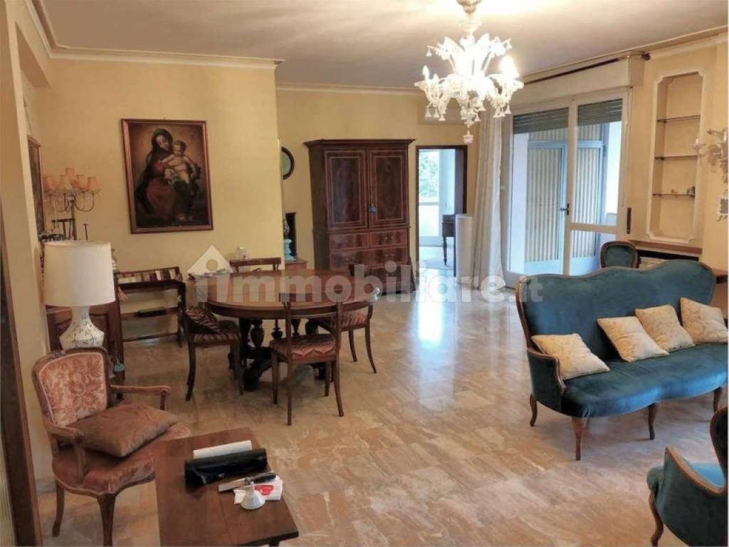 appartamento in vendita a Modena in zona San Lazzaro / Modena Est