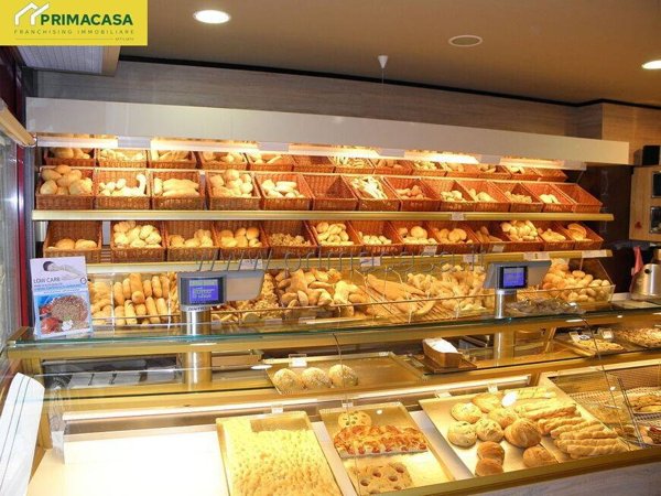 negozio in vendita a Modena in zona San Lazzaro / Modena Est