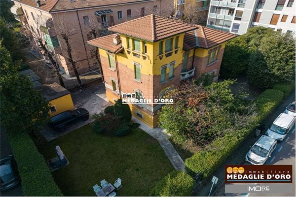 casa indipendente in vendita a Modena in zona Sant'Agnese