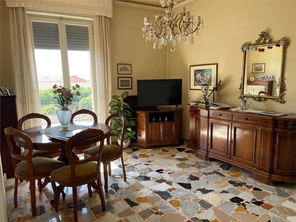 appartamento in vendita a Modena in zona Centro Storico