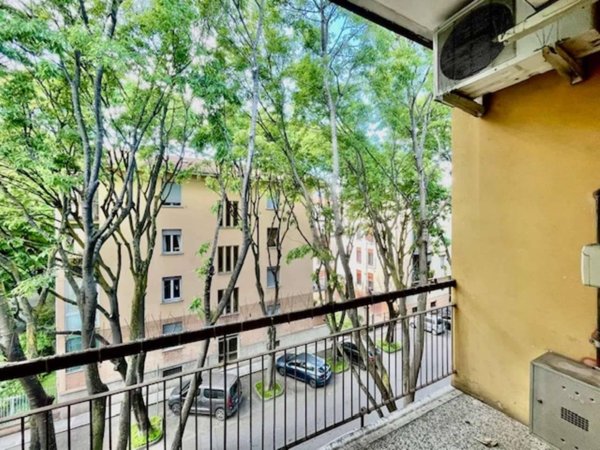 appartamento in vendita a Modena in zona San Lazzaro / Modena Est