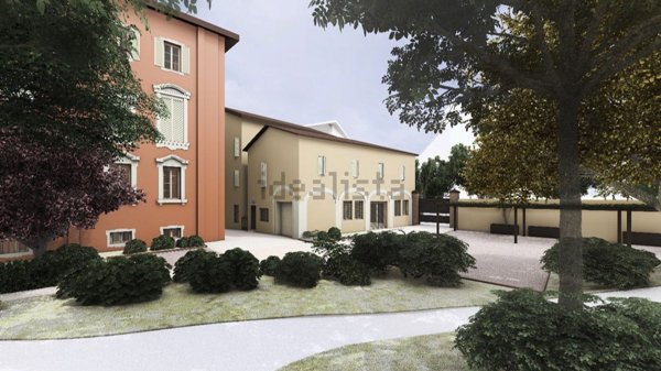 casa indipendente in vendita a Modena in zona Centro Storico