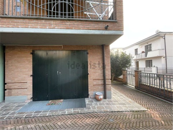 casa indipendente in vendita a Modena