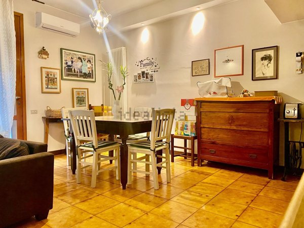 casa indipendente in vendita a Modena in zona Baggiovara