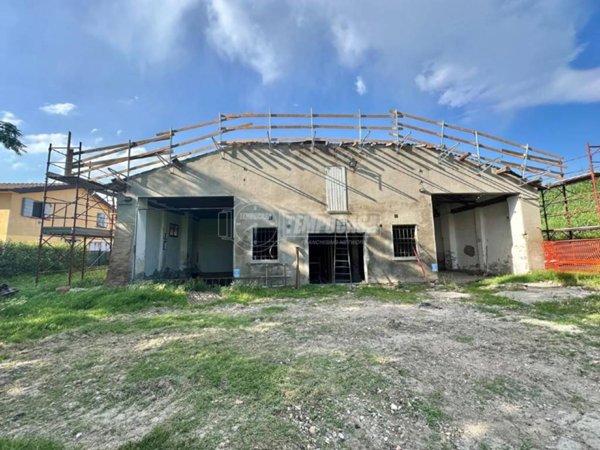 appartamento in vendita a Modena in zona Albareto