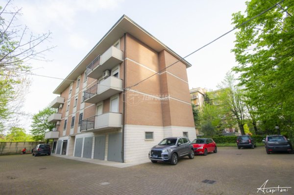 appartamento in vendita a Modena in zona San Lazzaro / Modena Est