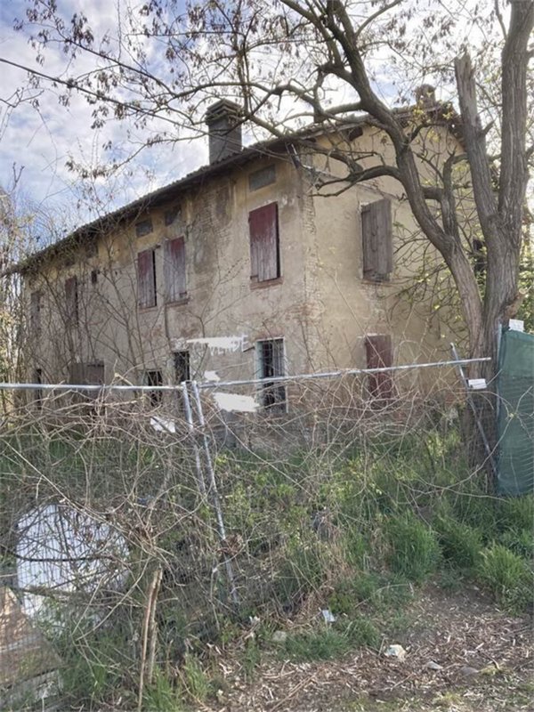 casa indipendente in vendita a Modena