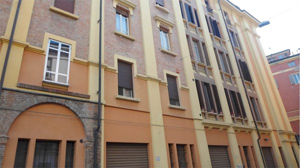 casa semindipendente in vendita a Modena