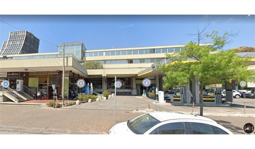 ufficio in vendita a Modena in zona San Faustino