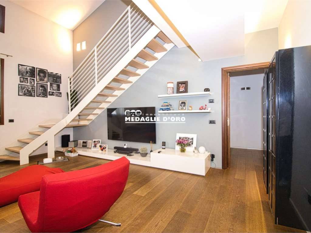 casa indipendente in vendita a Modena in zona Albareto