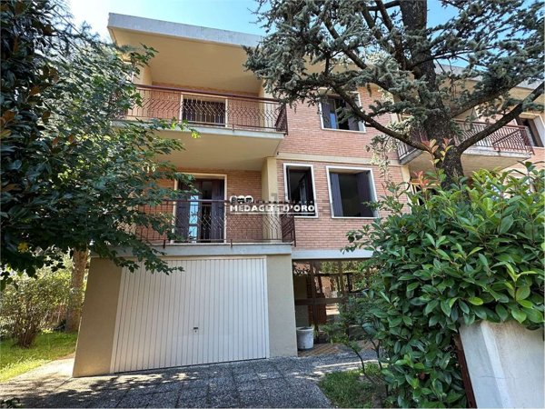 casa indipendente in vendita a Modena in zona San Damaso