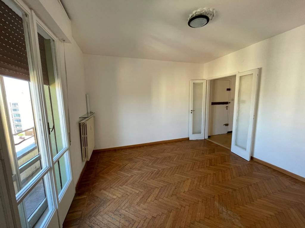 appartamento in vendita a Modena in zona San Lazzaro / Modena Est