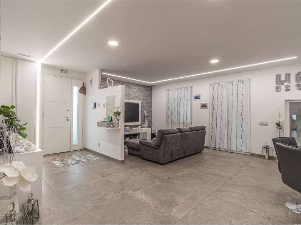 casa indipendente in vendita a Modena in zona San Lazzaro / Modena Est