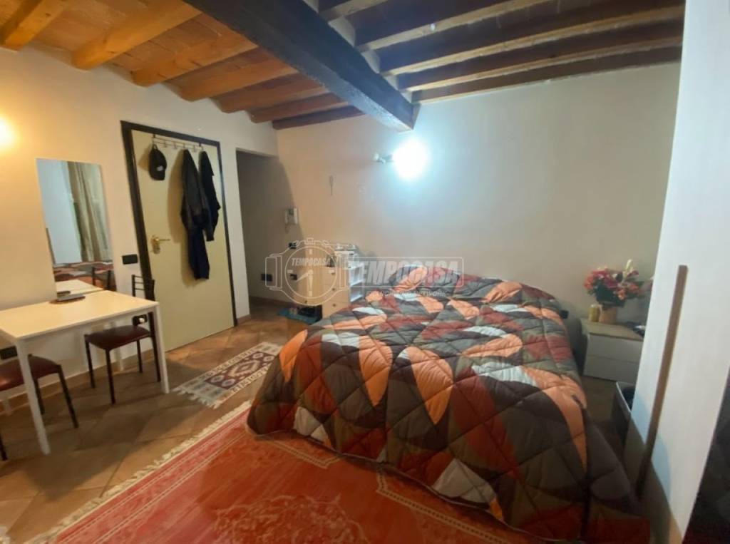 appartamento in vendita a Modena in zona Centro Storico