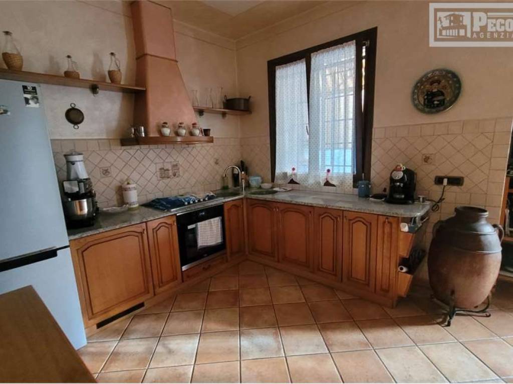 casa indipendente in vendita a Modena in zona San Lazzaro / Modena Est