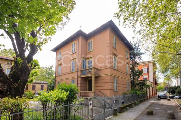 appartamento in vendita a Modena in zona Centro Storico