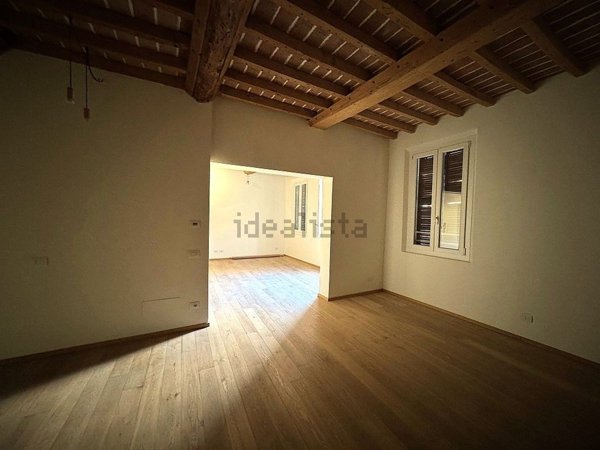 appartamento in vendita a Modena in zona Centro Storico