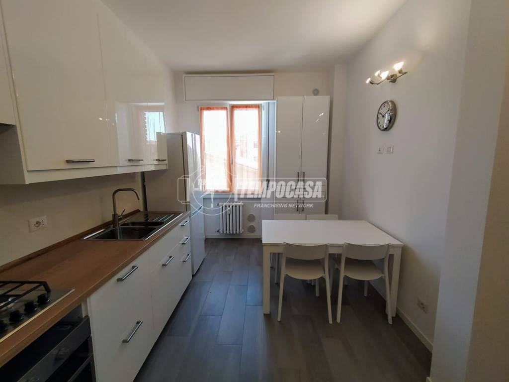 appartamento in vendita a Modena in zona San Lazzaro / Modena Est