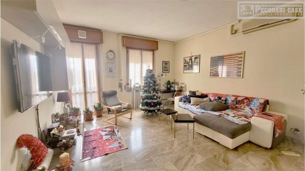 appartamento in vendita a Modena in zona Amendola