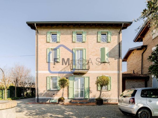 casa indipendente in vendita a Modena in zona Marzaglia