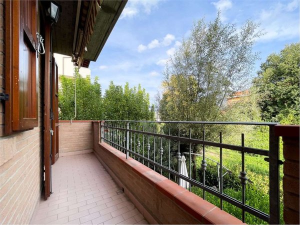 casa indipendente in vendita a Modena in zona Crocetta