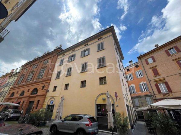 appartamento in vendita a Modena in zona Centro Storico