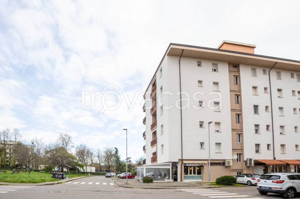 appartamento in vendita a Modena in zona San Lazzaro / Modena Est