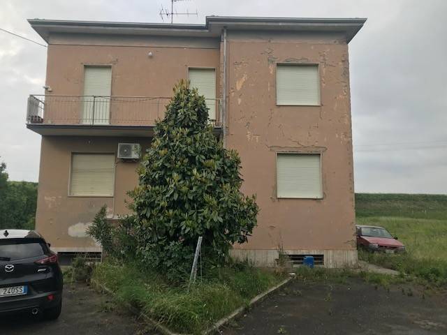 casa indipendente in vendita a Modena in zona San Lazzaro / Modena Est