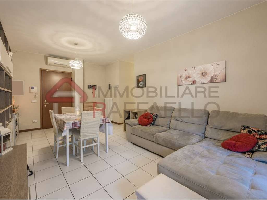 appartamento in vendita a Modena in zona Vaciglio
