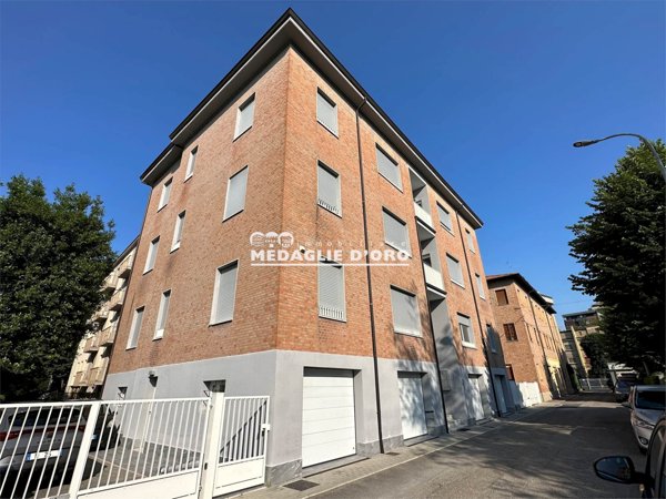 appartamento in vendita a Modena in zona Centro Storico