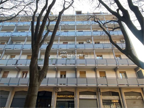ufficio in vendita a Modena in zona Sant'Agnese