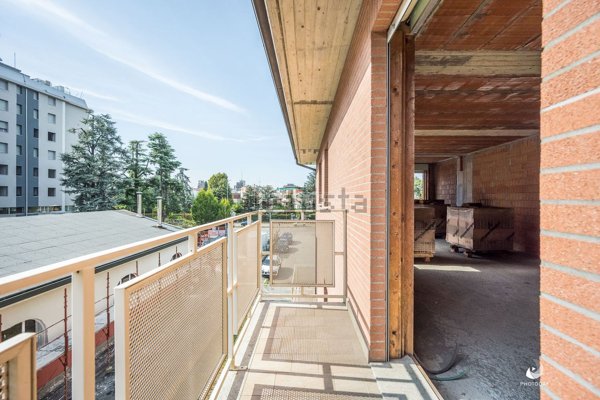 casa indipendente in vendita a Modena in zona San Faustino