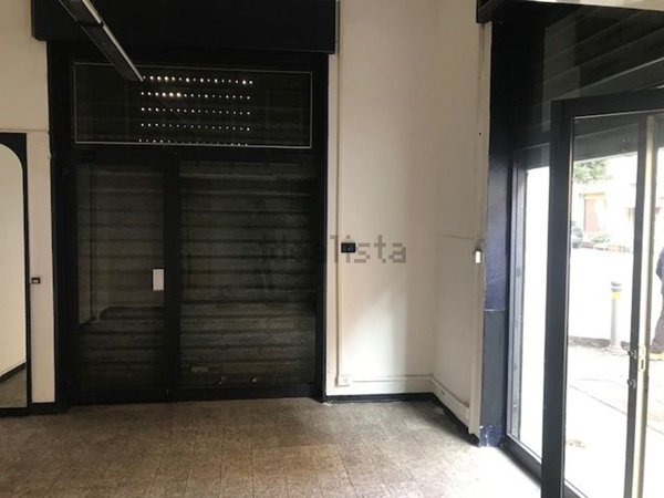 negozio in vendita a Modena in zona San Lazzaro / Modena Est