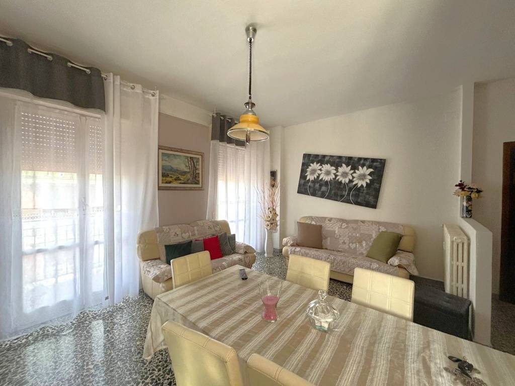 appartamento in vendita a Modena in zona San Lazzaro / Modena Est