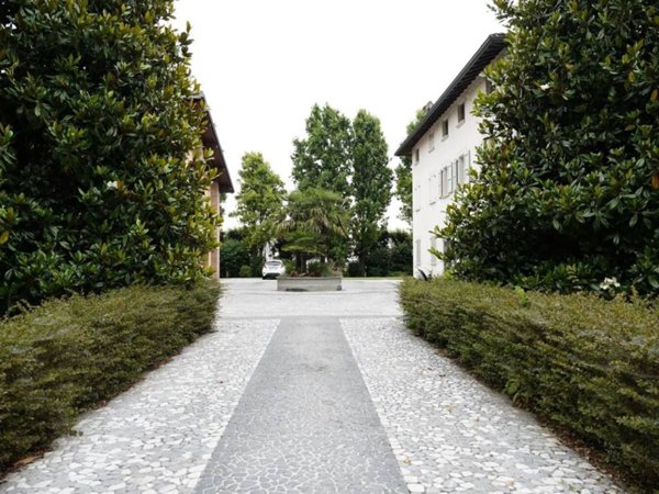 casa indipendente in vendita a Modena in zona Baggiovara