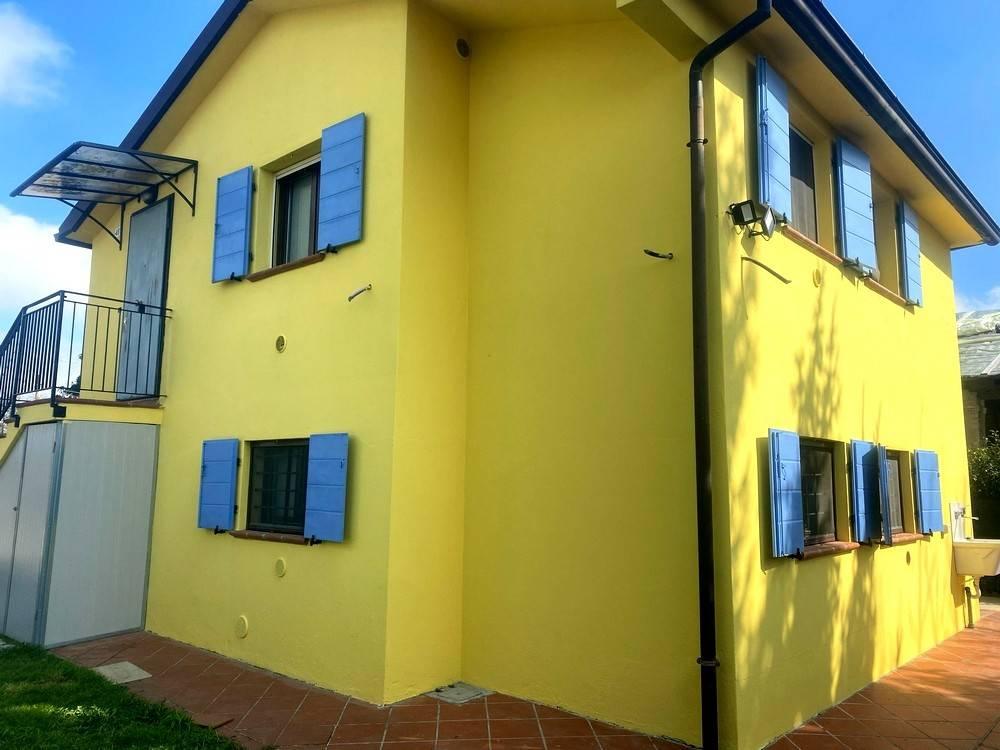 casa indipendente in vendita a Modena in zona Crocetta