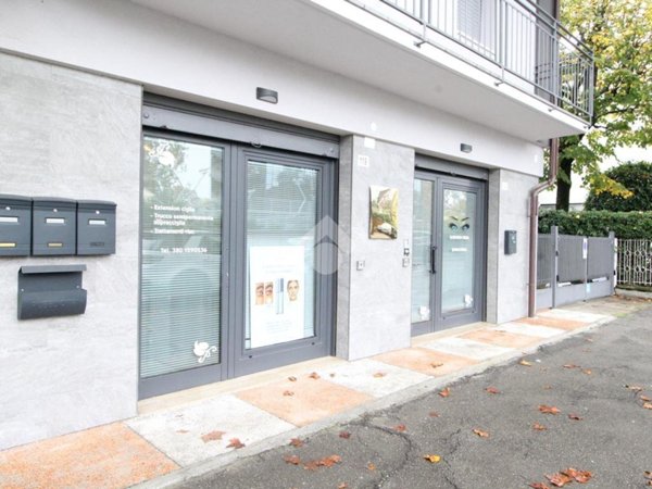 negozio in vendita a Modena in zona Buon Pastore